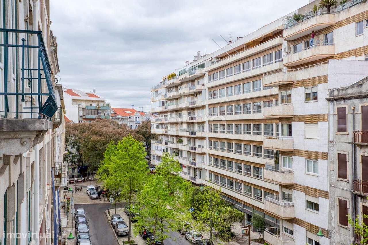 Apt T3 totalmente renovado no centro de Lisboa, junto à Gulbenkian-12