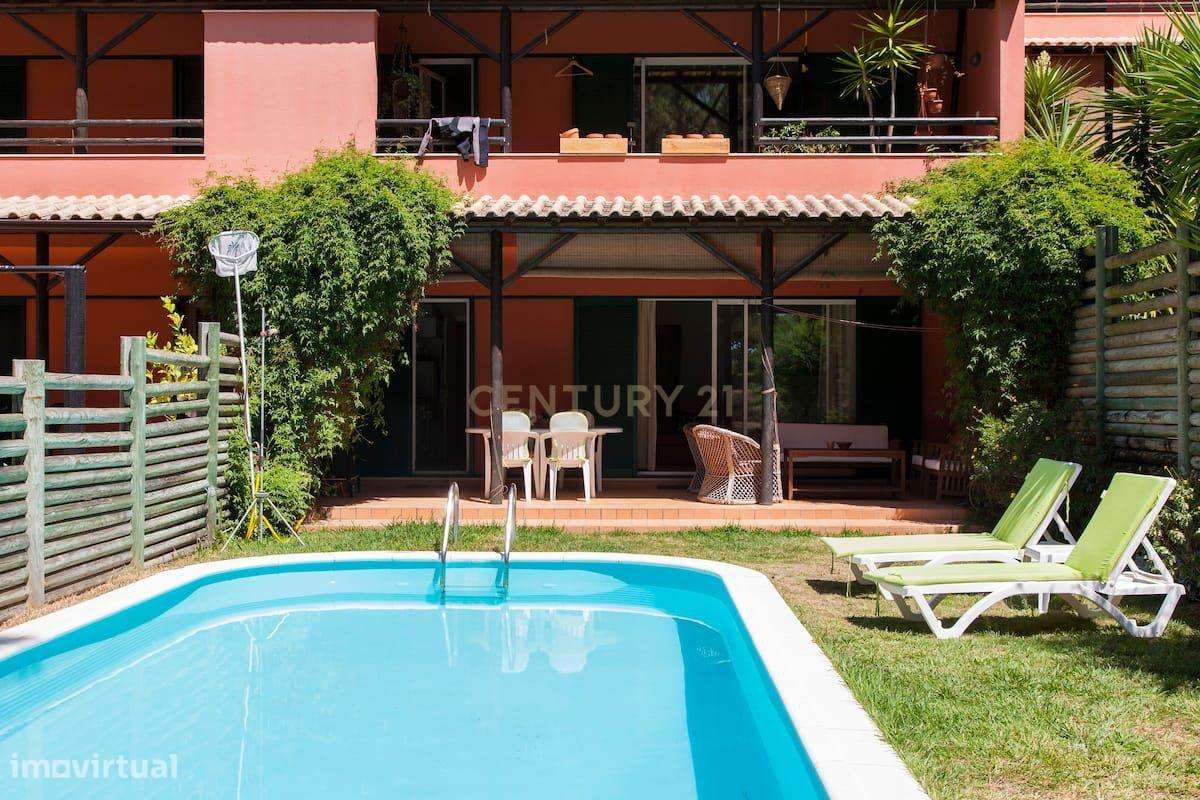 T2 r/c com piscina na rua dos Ciprestes - Grande imagem: 2/23