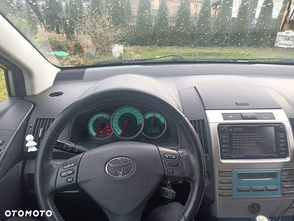 Toyota Corolla Verso 2.2 D-CAT DPF Sol - 9