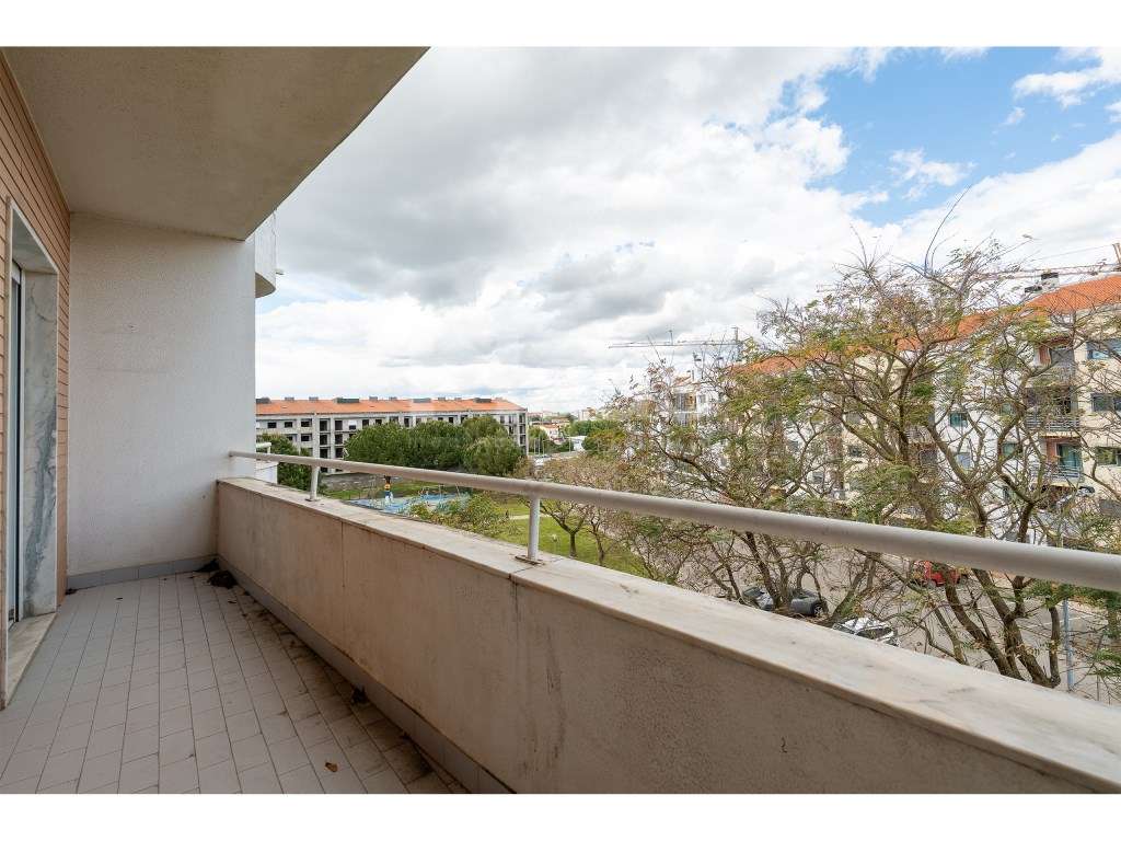 T3 com parqueamento e arrecadação-15