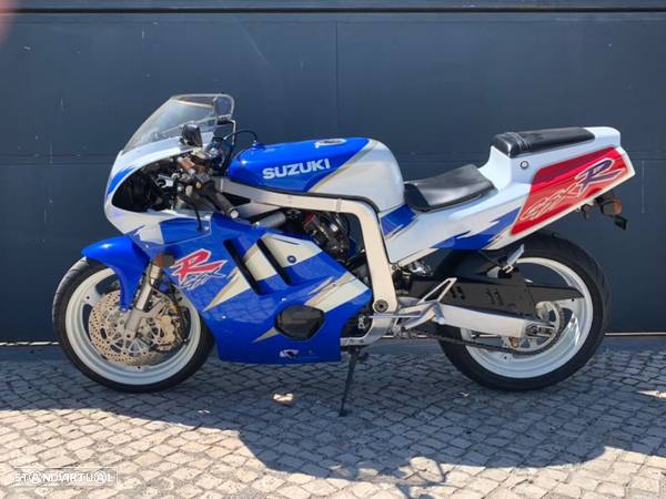 Suzuki GSX R 400 SP - 2