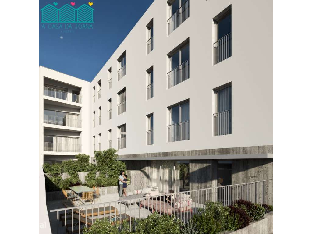 Apartamento T3 com 2 Lugares de Garagem em São Bernardo-5