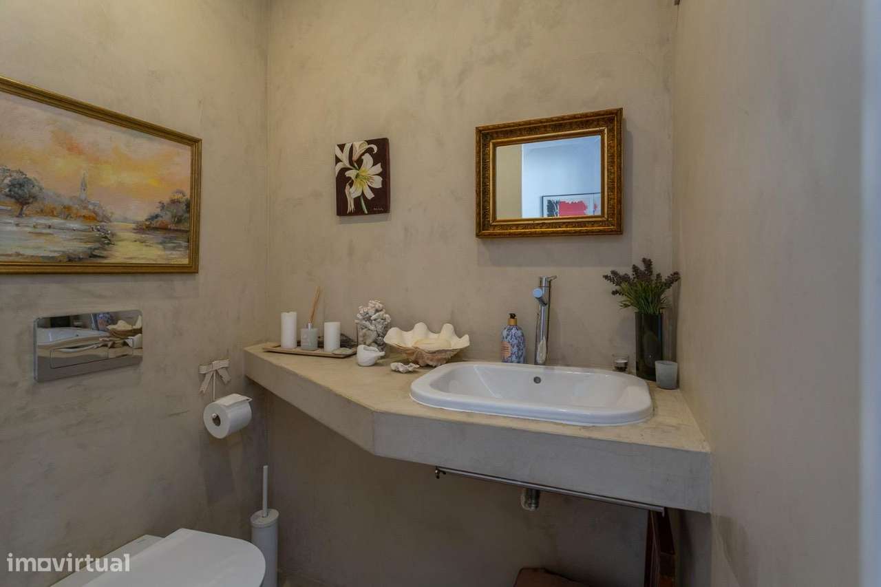 Moradia T4+1 para remodelação Gandarinha em Cascais-14