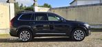 Volvo XC 90 - 9