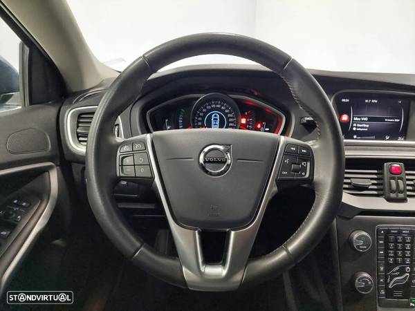 Volvo V40 2.0 D3 Momentum - 9