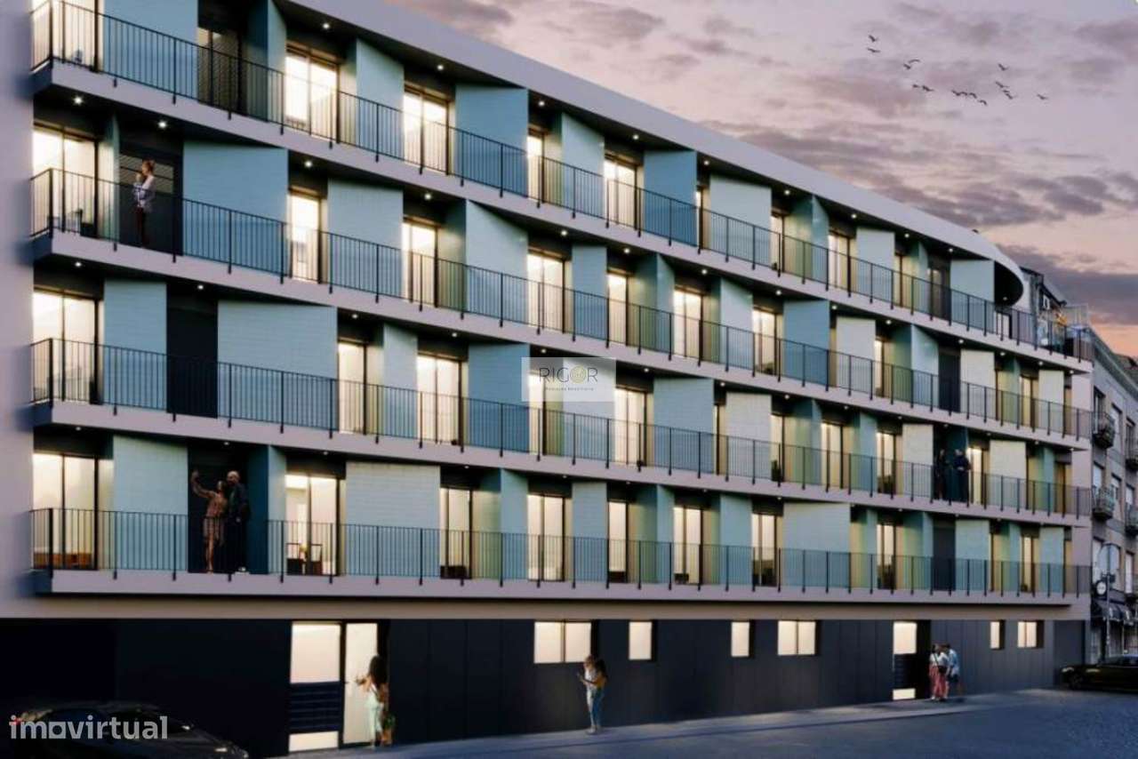 Apartamento T0 com varanda e garagem ao Pólo Universitário - Grande imagem: 4/9