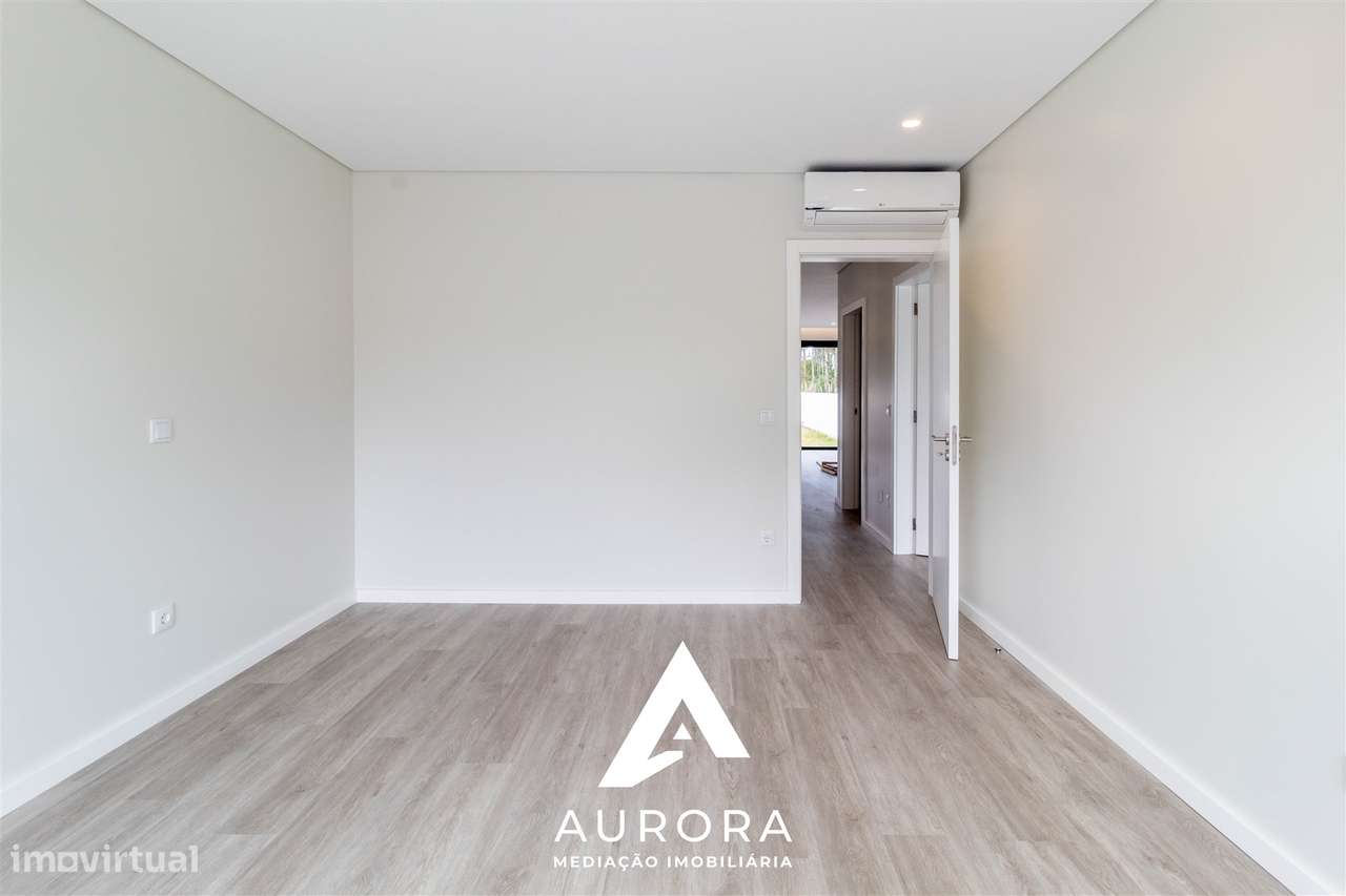 Moradia T4 Venda em Anta e Guetim,Espinho-15