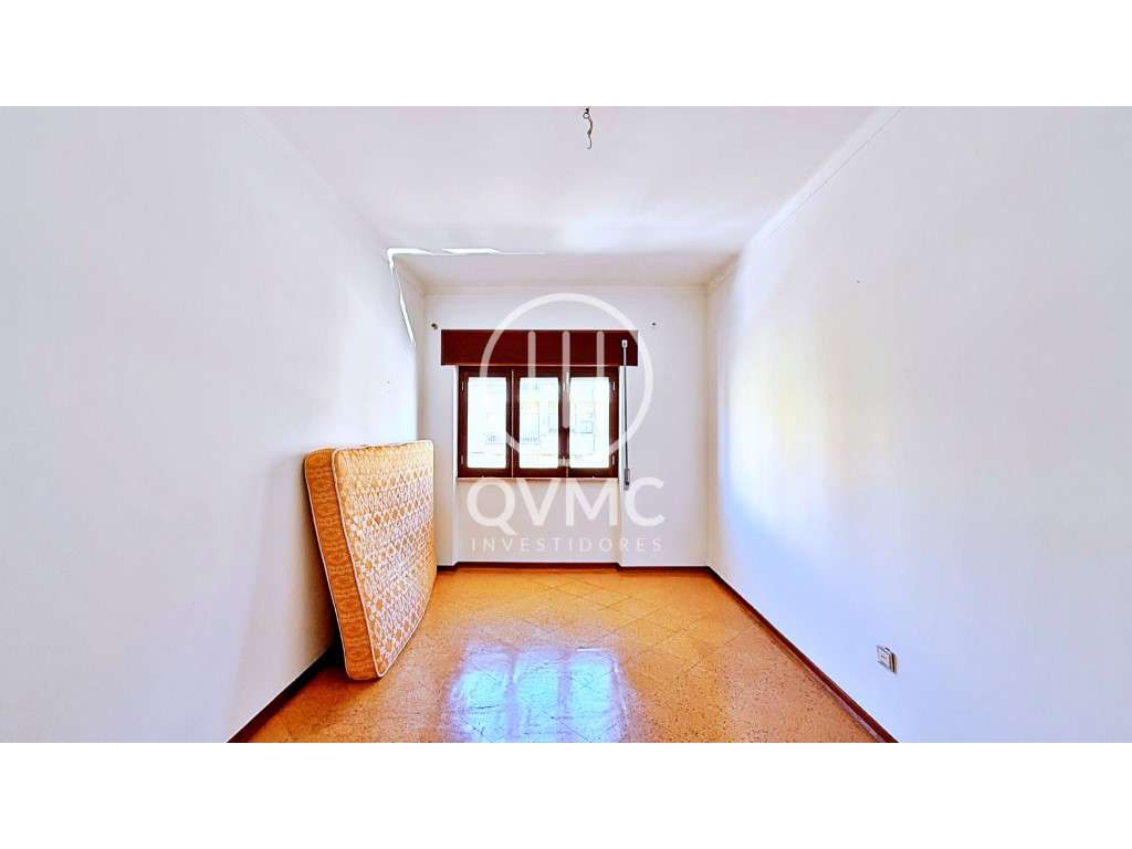 Apartamento T3 na Moita com varandas - 1º andar-13
