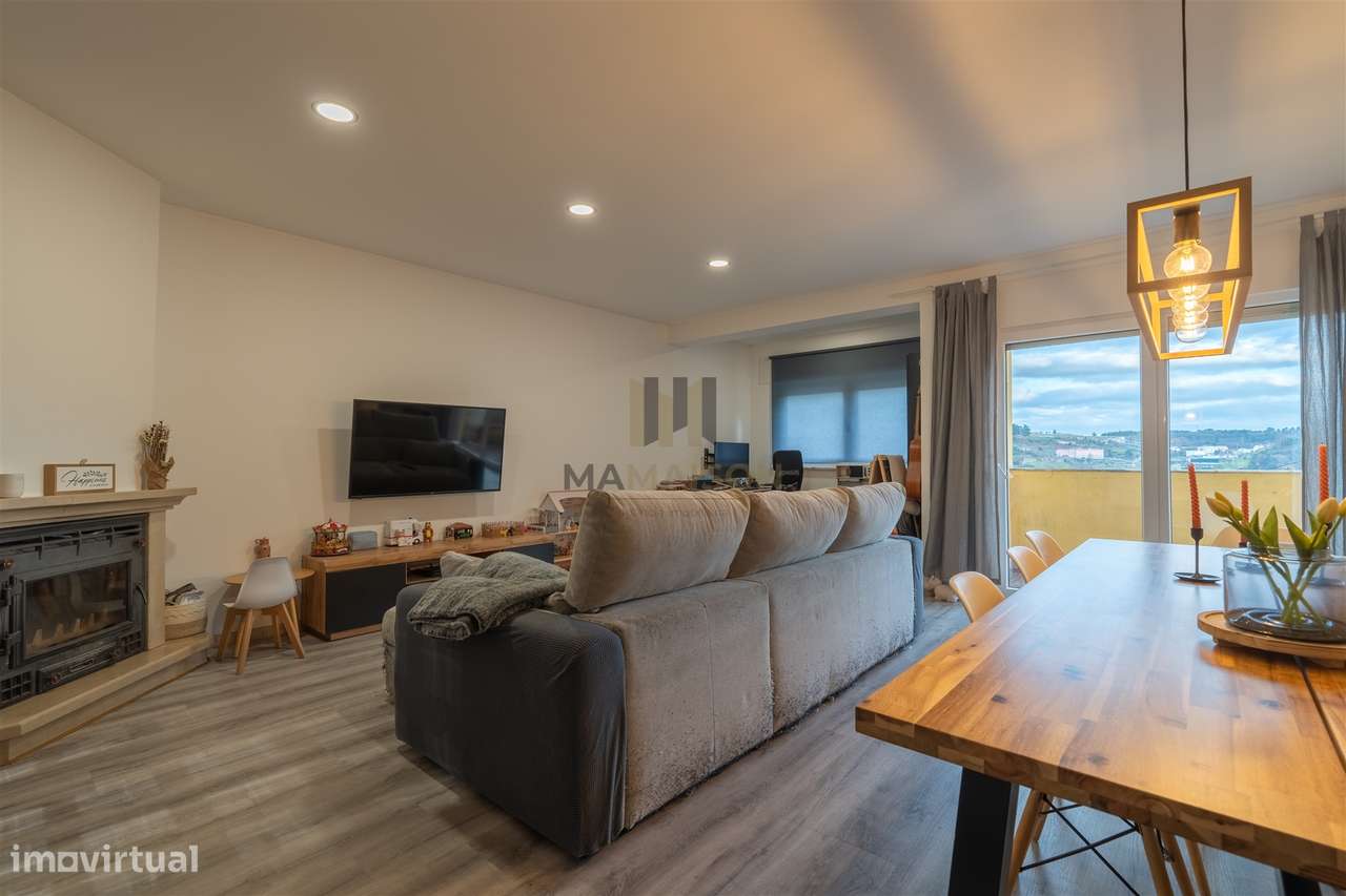 Andar Moradia T3+1 / Centro Lamego / Remodelado - Grande imagem: 2/22