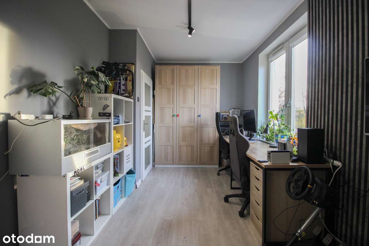 I piętro, balkon, garaż-12