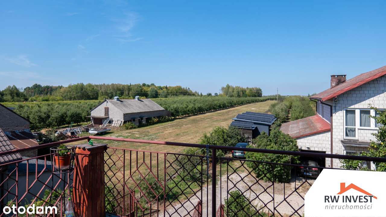 Przestronny dom z garażem i pięknym widokiem-13