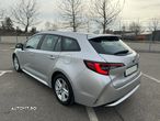 Toyota Corolla 1.8 Hybrid Touring Sports Business Edition - 3