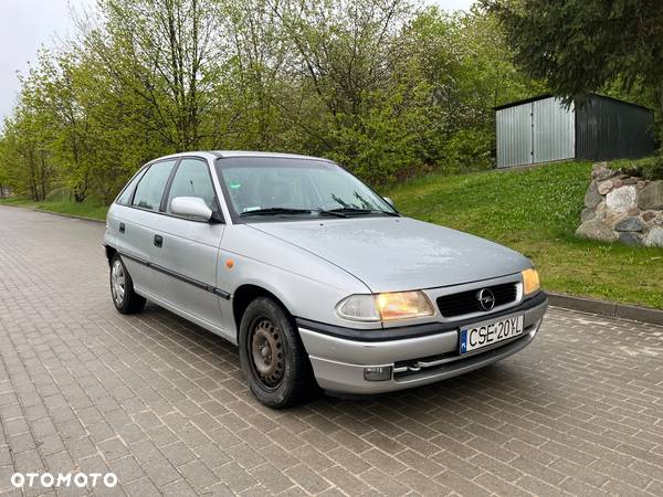 Opel Astra - 2