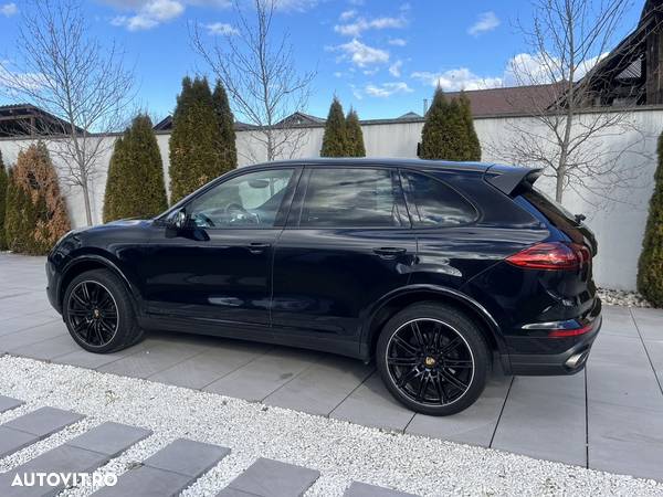 Porsche Cayenne Diesel Platinum Edition - 8