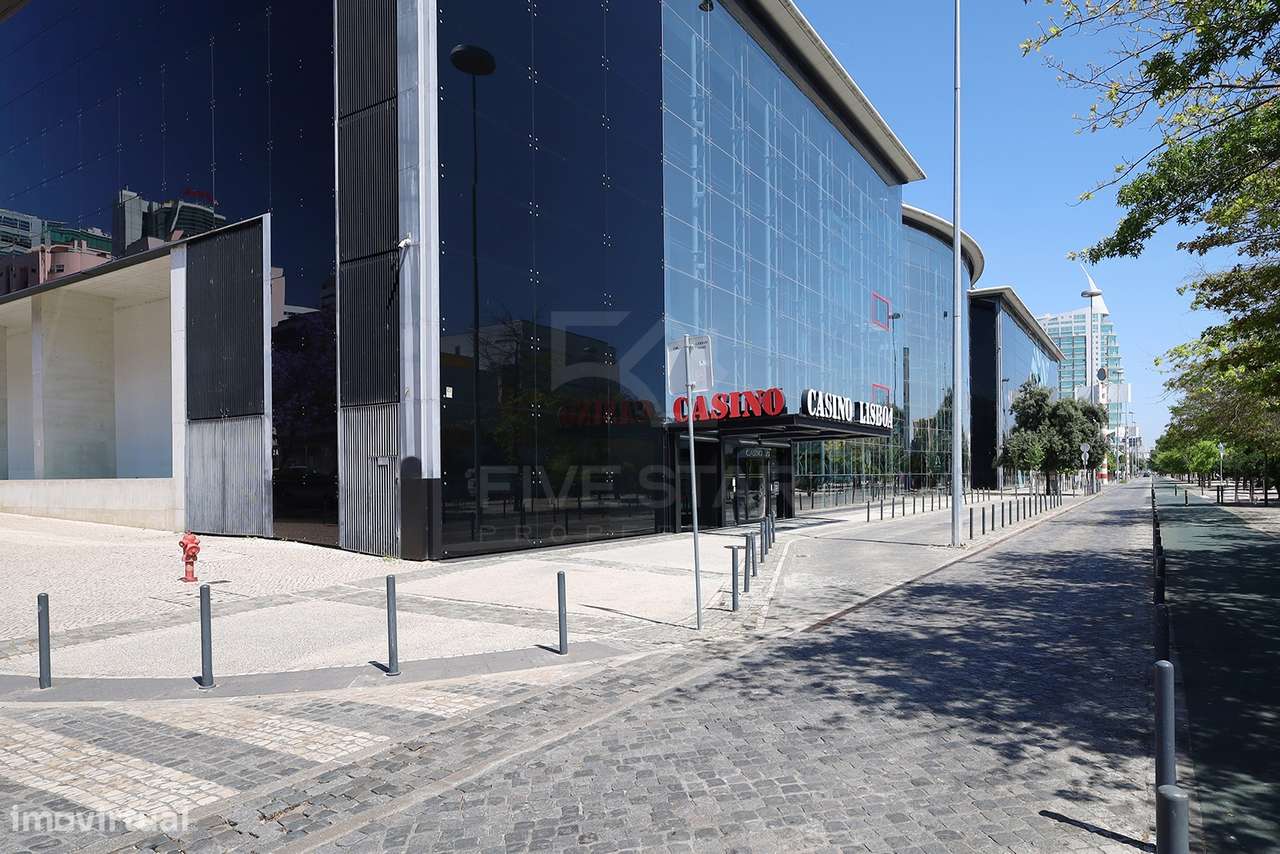 Loja Premium - 6 Estacionamentos - Parque das Nações - Lisboa-27