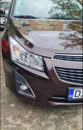 Chevrolet Cruze 2.0 DOHC LTZ+ - 10