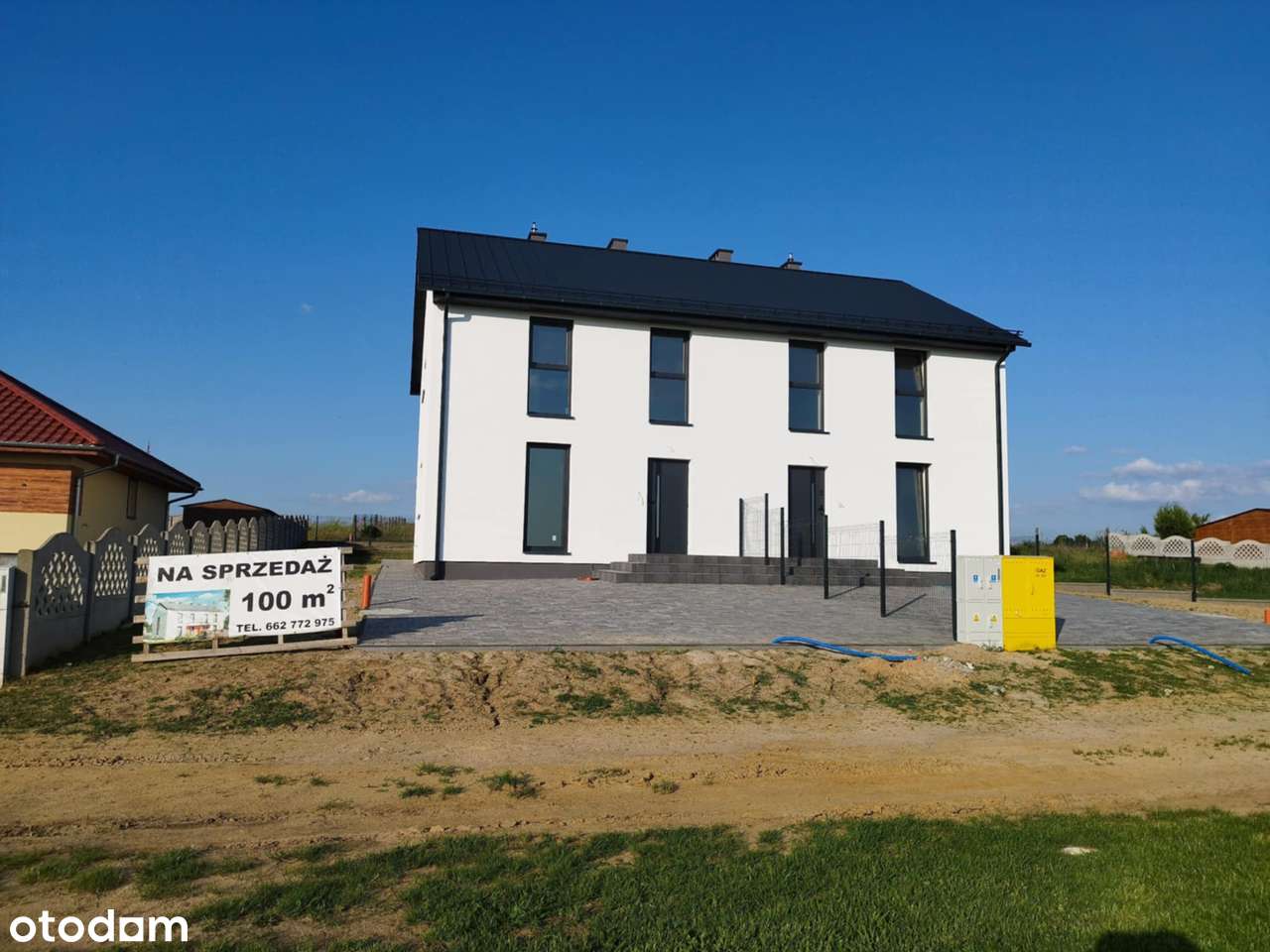 Nowoczesny dom w zabudowie dwulokalowej blisko lasu i jezior Lewa str - Pełny obrazek: 4/11