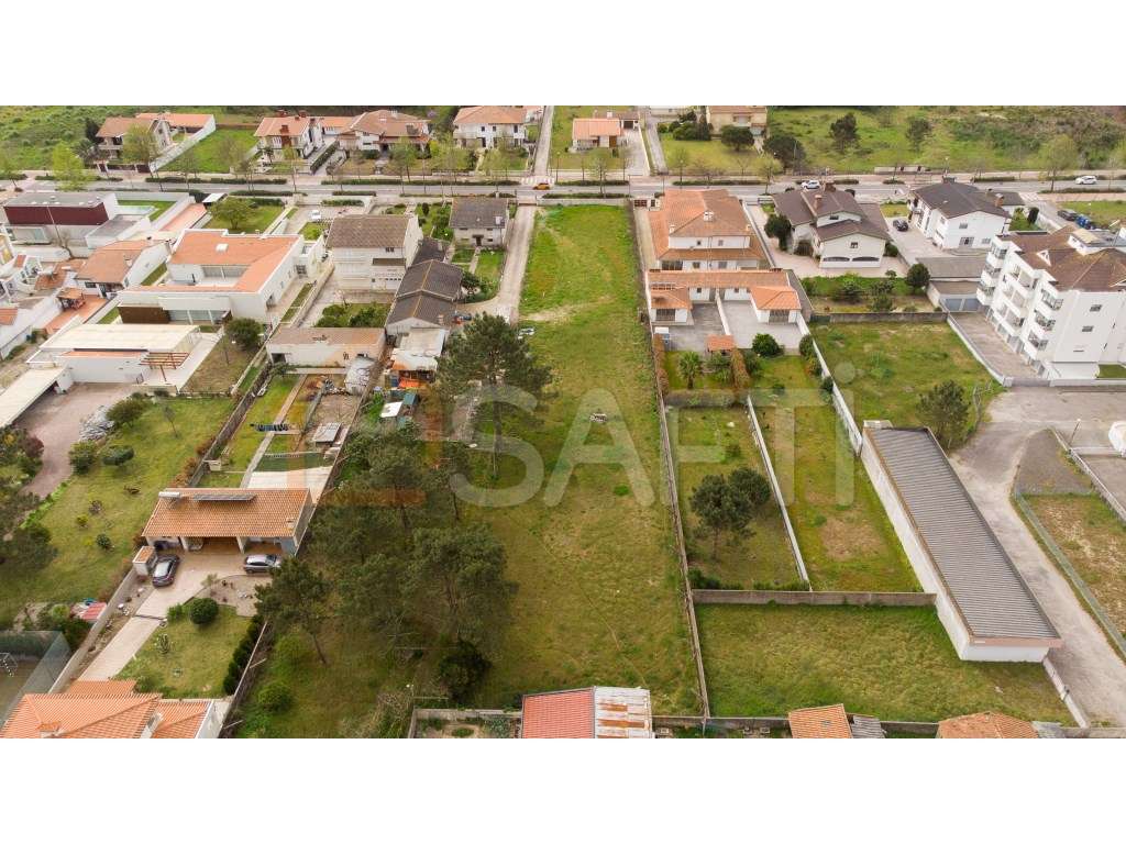 Terreno urbano localizado na Avenida da Régua, em Ovar, - Grande imagem: 5/5