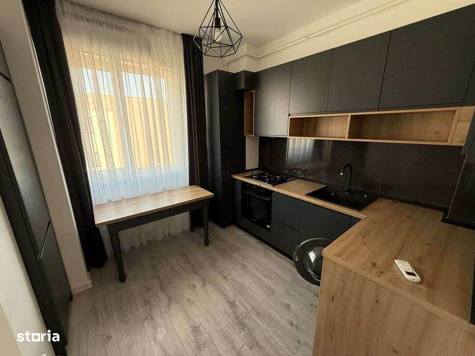 Apartament de vanzare, o camera, decomandat, mobilat si utilat, cartie - Imagine principală: 3/6