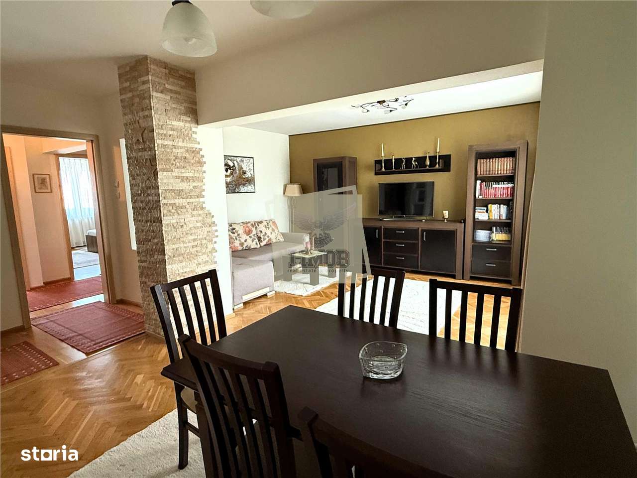 Apartament 3 camere 80mp Renovat zona Centrala-4