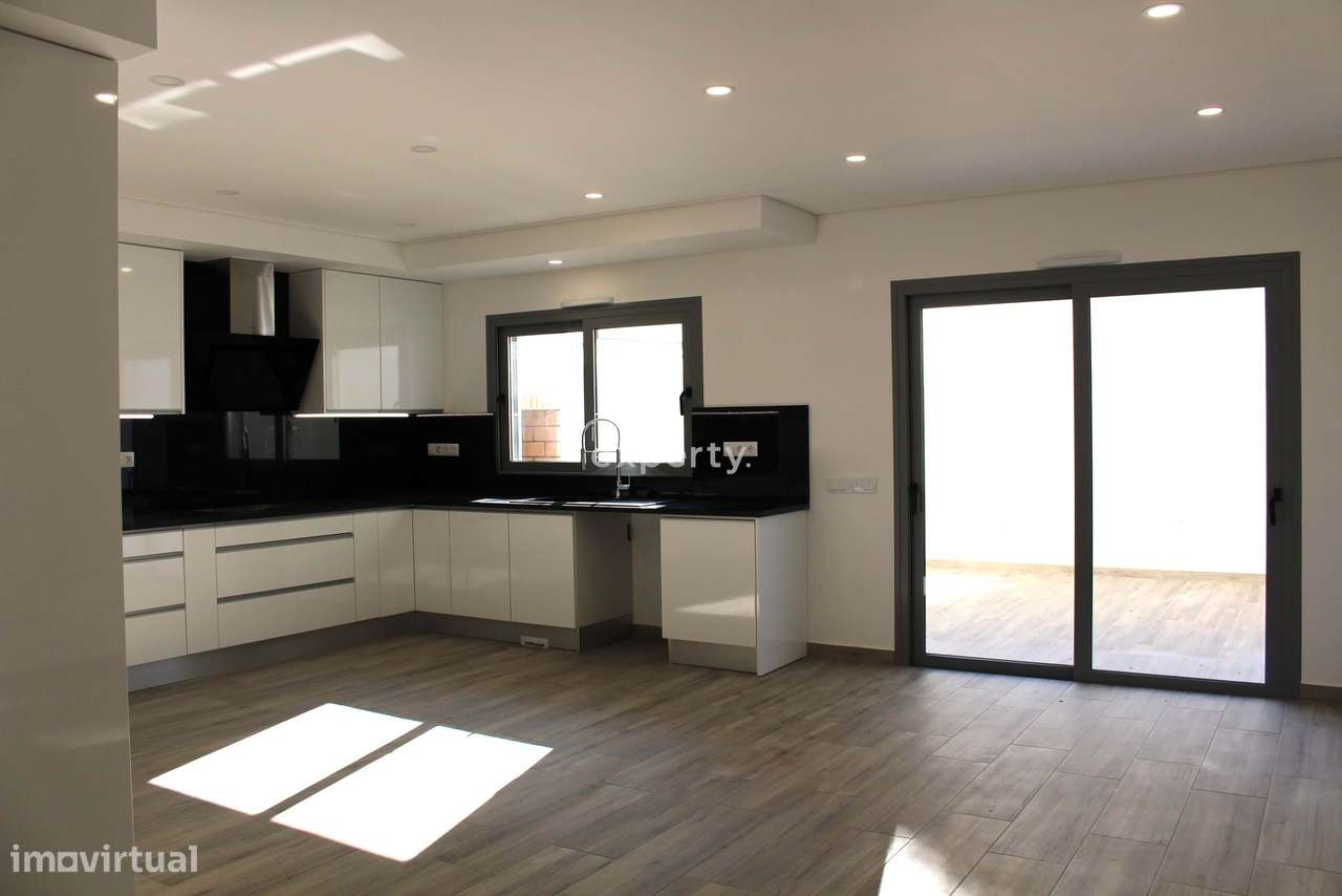 Moradia T3+1, CE A+, Tavira - Grande imagem: 2/47