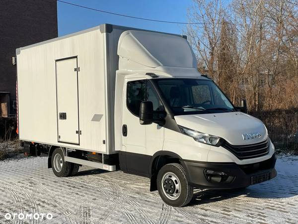 Iveco Daily 50C18HZ kontener z windą - 3