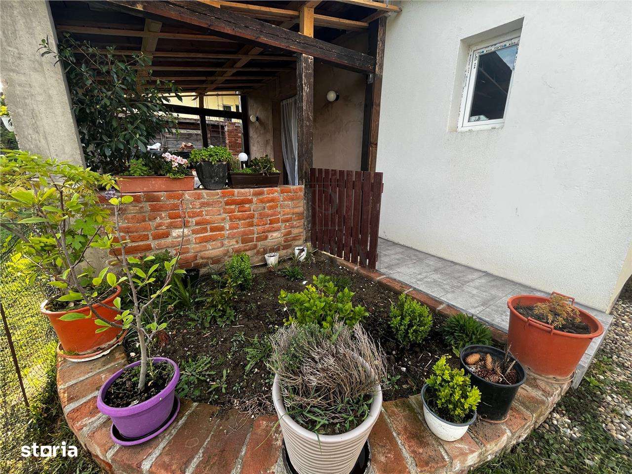 Sag- vatra satului- 7 camere- strada asfaltata - Imagine principală: 4/9