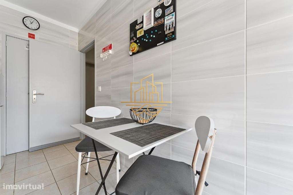 T1 Remodelado e Mobilado com Marquise | Centro do Porto-20