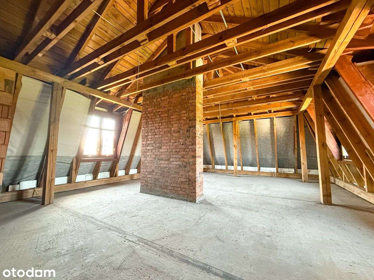 Wyjątkowa posiadłość - dom 319m2, działka 0,75 ha-7