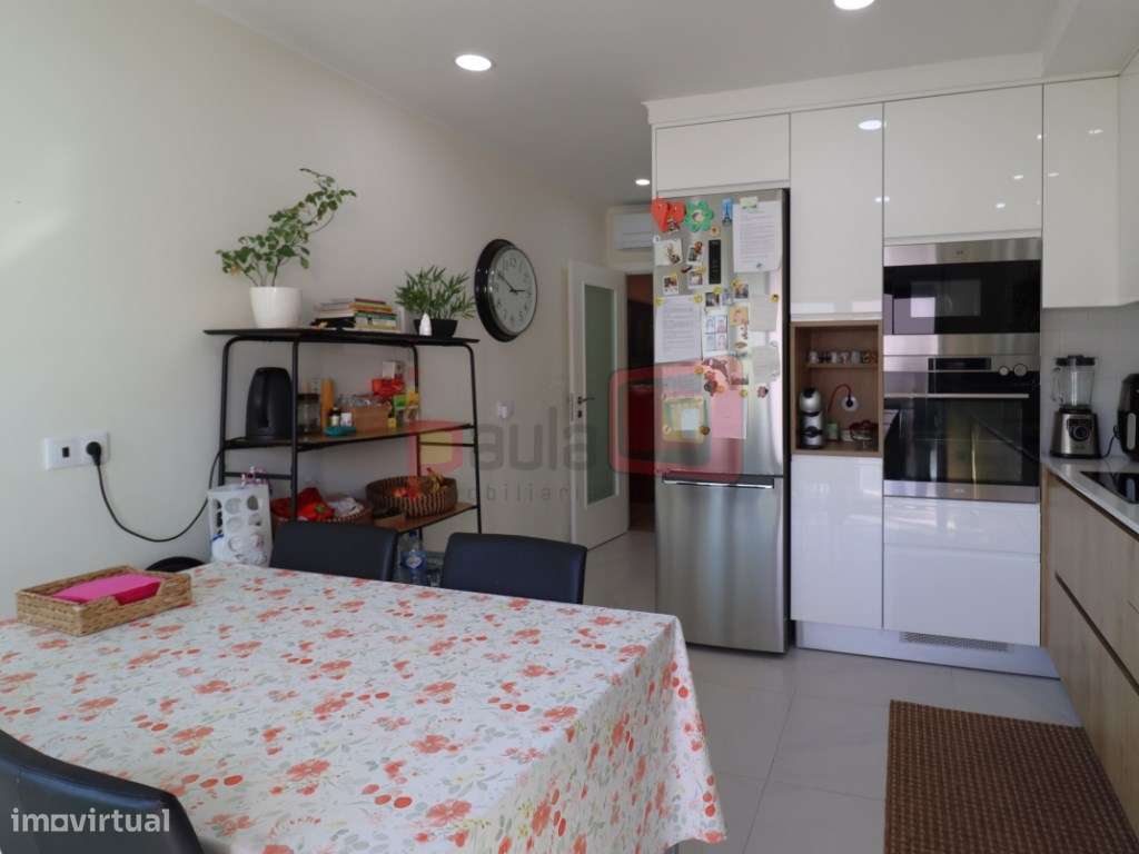 APARTAMENTO T3 COM GARAGEM BOX - MONTIJO-25