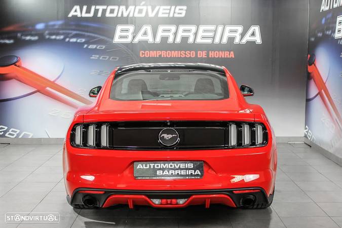 Ford Mustang 2.3 Eco Boost - 28