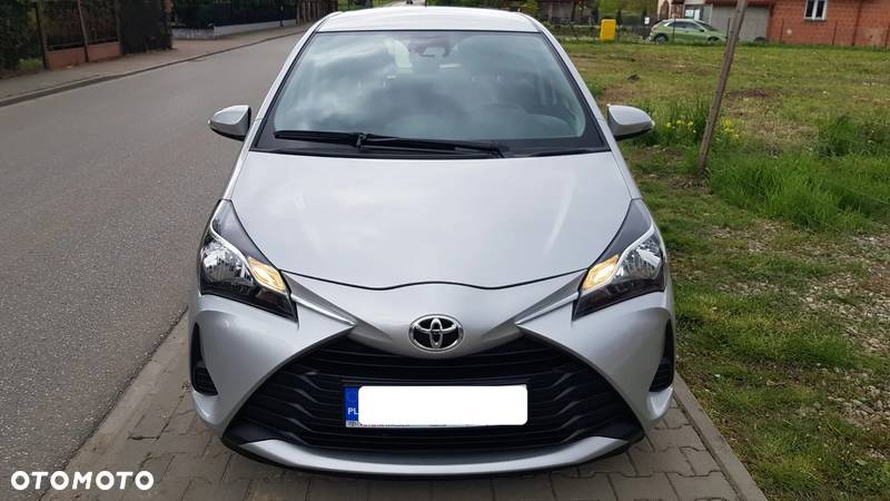 Toyota Yaris 1.5 Dynamic - 32