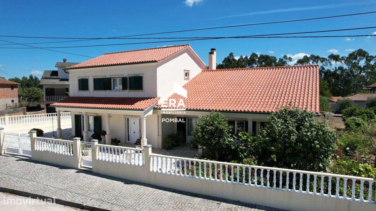 Moradia de tipologia T5,na aldeia de Ruge Água - Grande imagem: 3/30