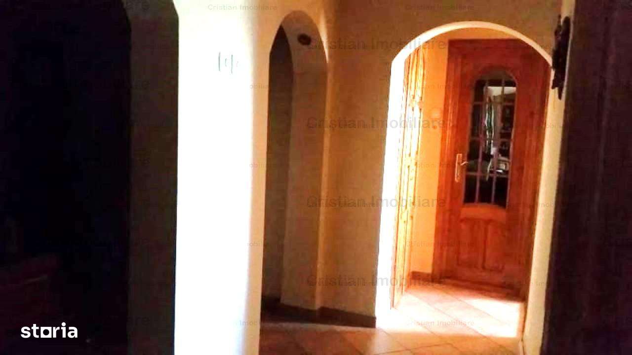 Mobilat Utiliat  2 cam 53mp conf 1 Decomandat Radu Negru - Imagine principală: 2/3