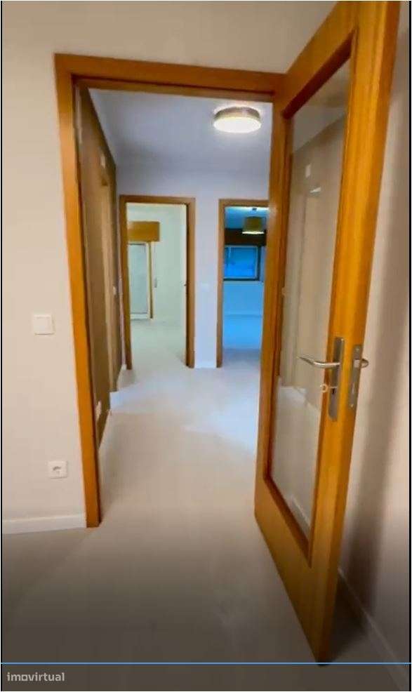 T2+1 Renovado no Centro de Gondomar, junto à Câmara!-13