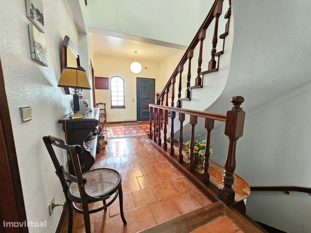 Moradia Geminada V5 - Espaço, Conforto e Qualidade de Vida em Calda...-32