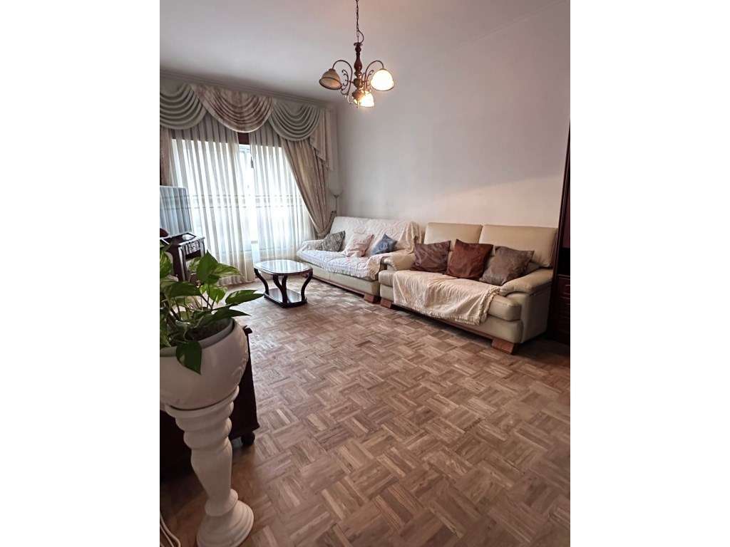 Apartamento T3 - Póvoa Sta. Iria - Grande imagem: 3/23