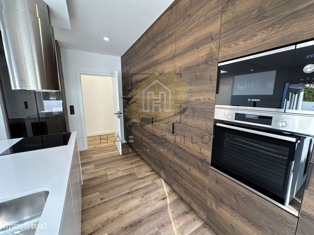 Moradia Isolada T3 Com Piscina-10