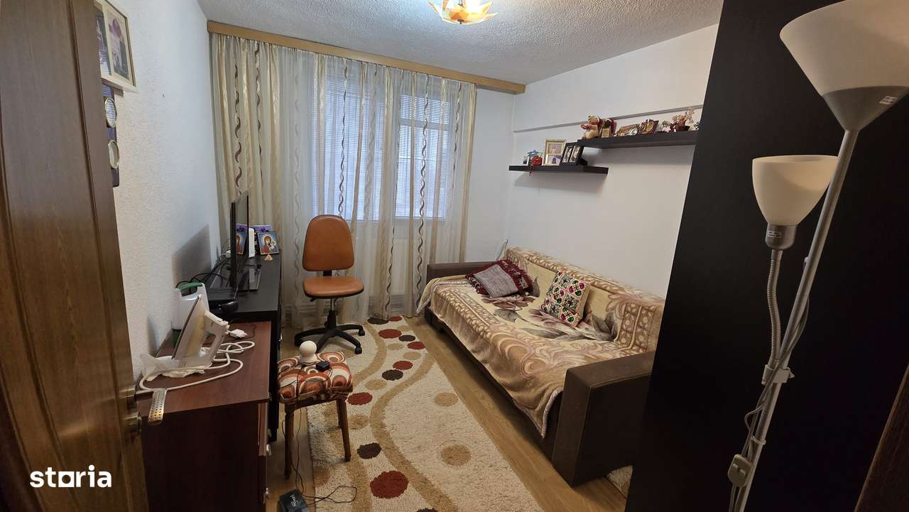 Vand apartament 3 camere sd Str Smirodava-4