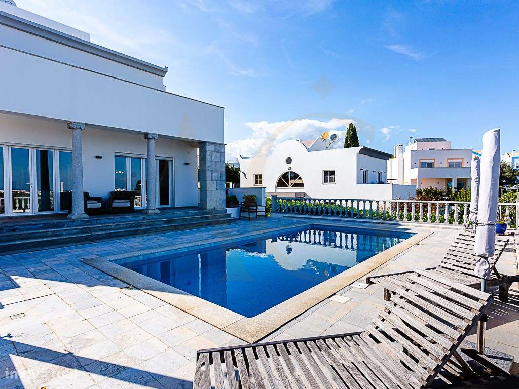 Moradia Exclusiva T4 com Vista Mar e Cidade em Tavira-30