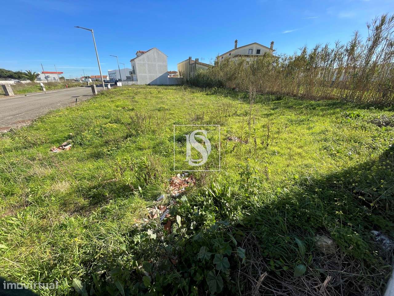 Lote de terreno de 150 m² com projeto aprovado para uma moradia unifam - Grande imagem: 4/20