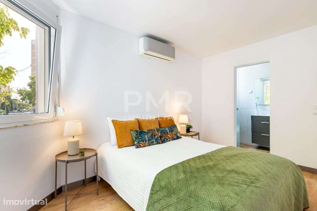 Apartamento T3 remodelado nos Olivais-13