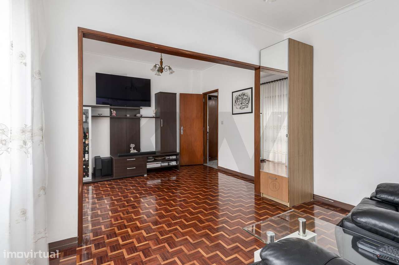 Apartamento T2 no Casal do Marco – Conforto, Luminosidade e Excelente-22