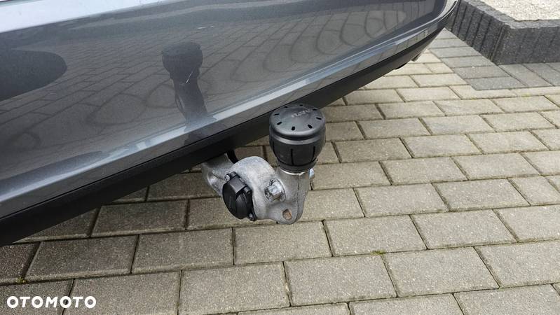 Volvo V90 D4 AWD Geartronic Momentum Pro - 27
