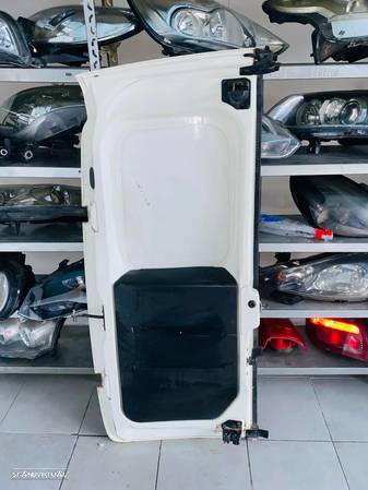 Porta Trás Direita Fiat Doblo / Opel Combo - 2010 / 2020 - 4