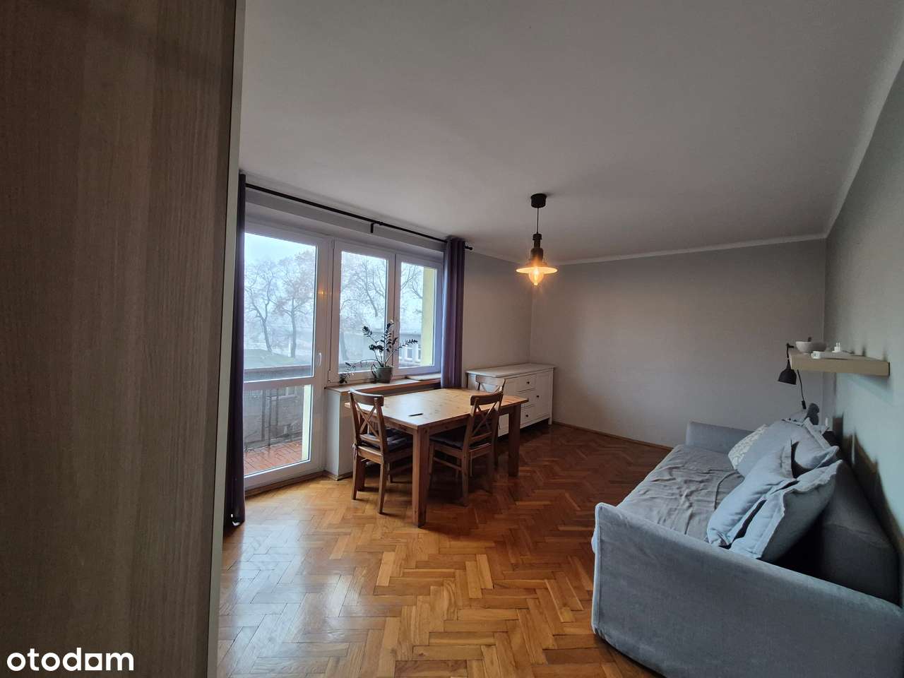 Przestronne 2 pokoje gotowe do zamieszkania-1