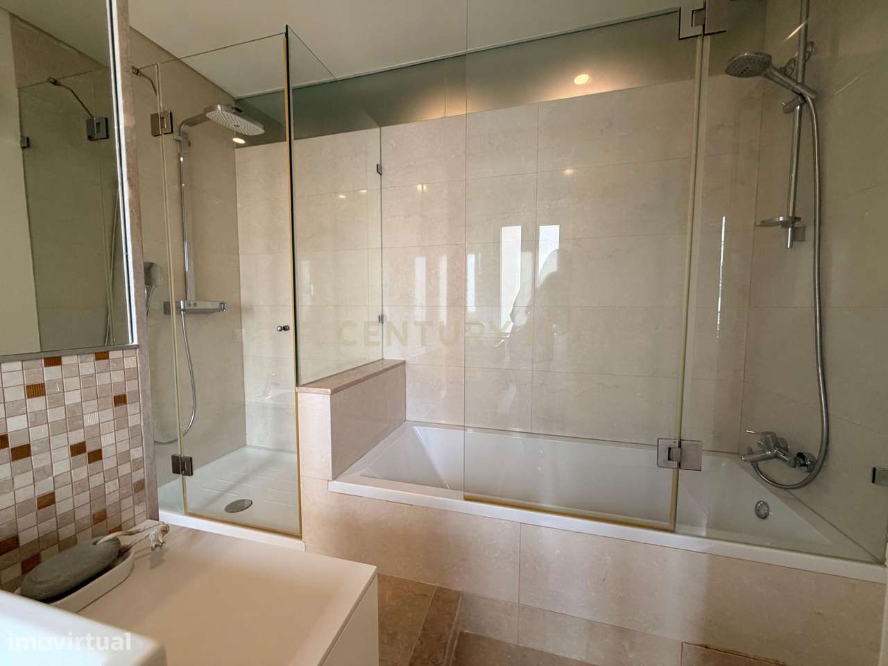 Fantástico Apartamento T4 na Alameda Dom Afonso Henriques – Localizaçã-35