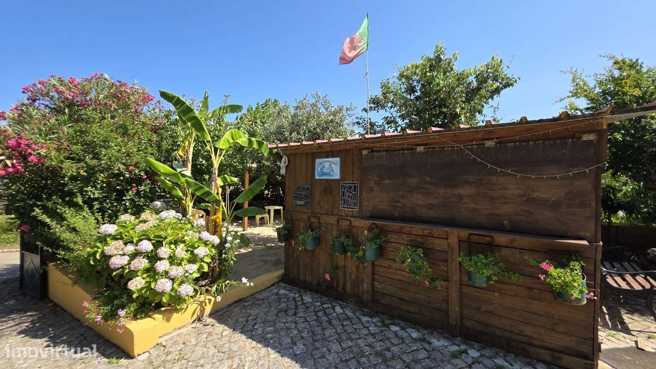 Excelente Oportunidade de Investimento como Moradia e Alojamento Turí-51