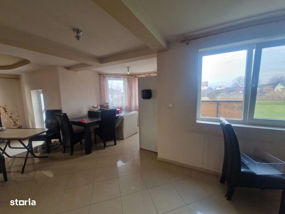 Casa individuala, decomandata, 4 camere,238 mp., teren 2400 mp., zona - Imagine principală: 5/14