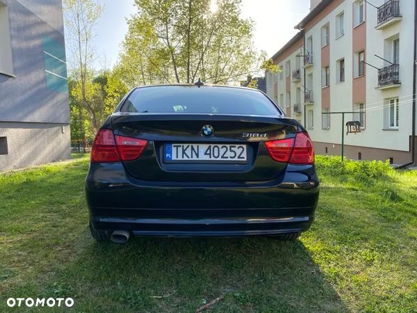 BMW Seria 3 318d - 1